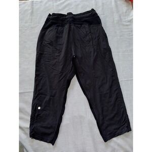 Lululemon Women's Dance Studio‎ Crop Black Size 12